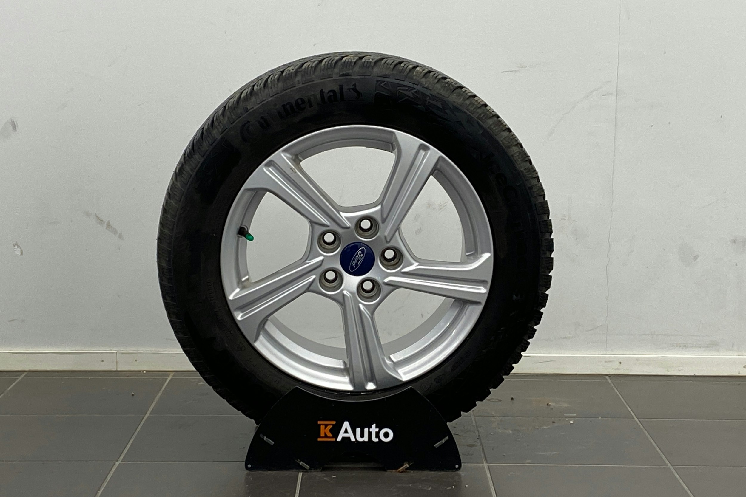 Harmaa Ford Puma 2021 kuva 13.