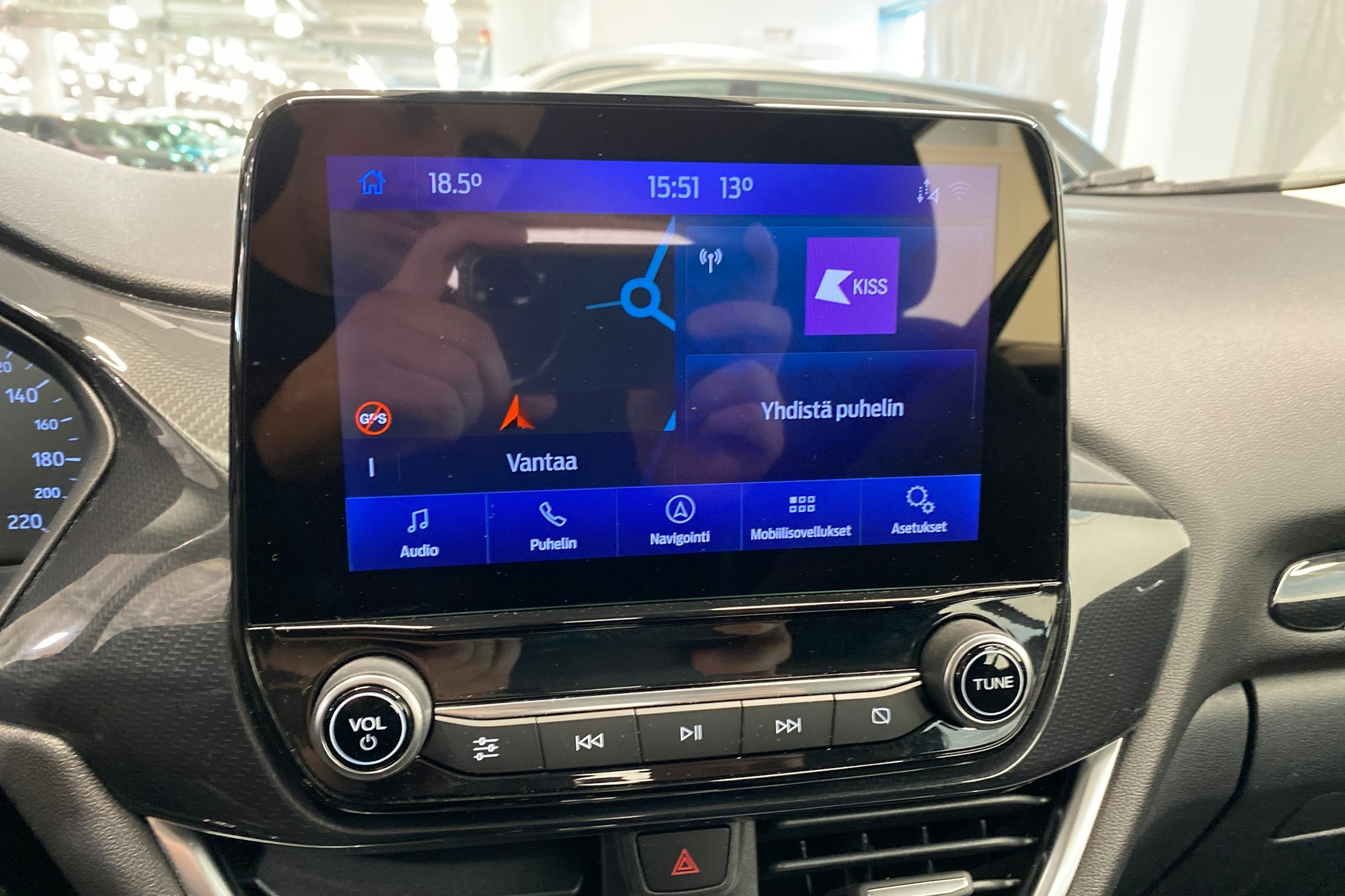 Harmaa Ford Puma 2021 kuva 16.