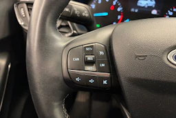 musta Ford Puma 2021 kuva 18.