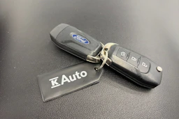 musta Ford Puma 2021 kuva 26.