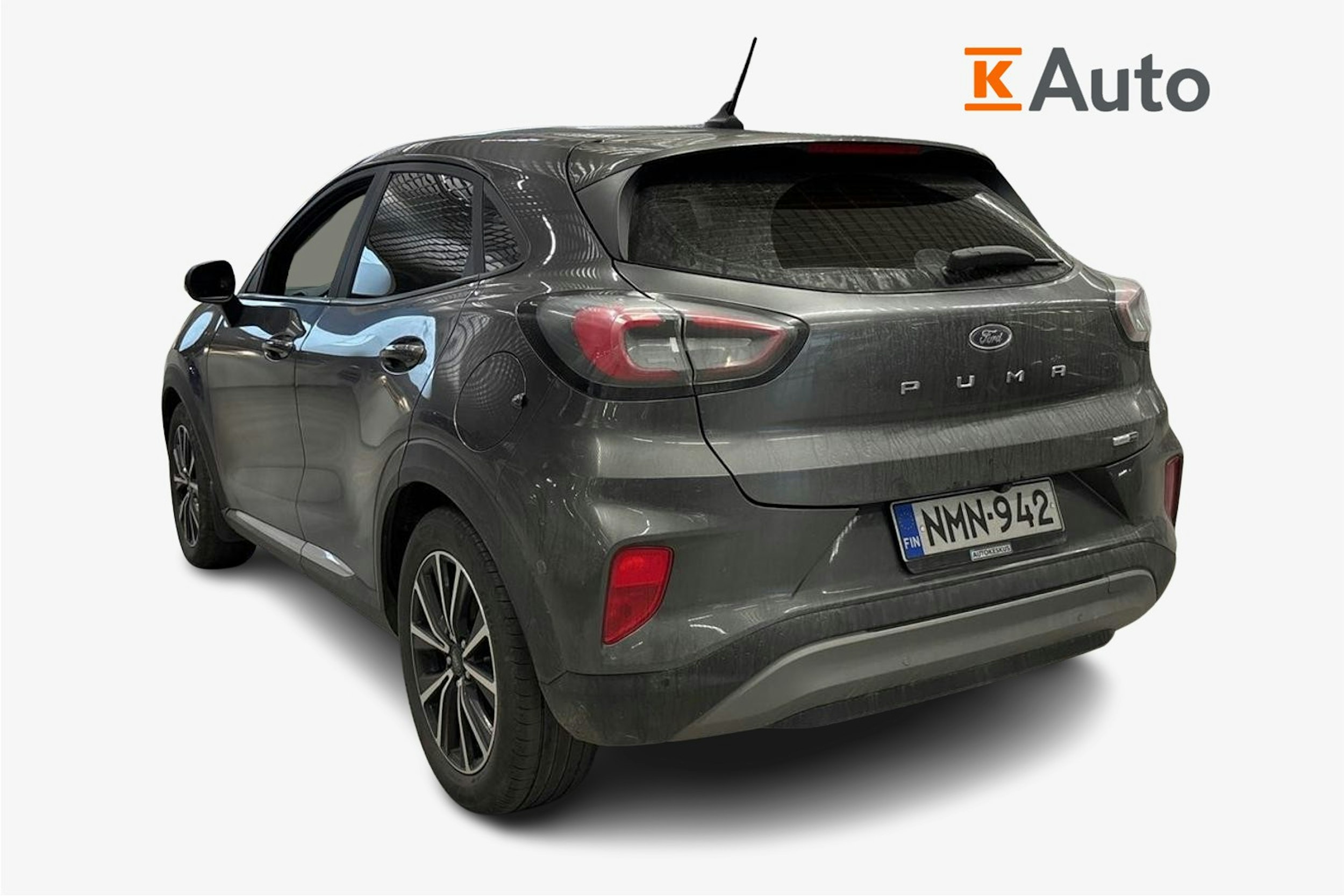Harmaa Ford Puma 2022 kuva 2.