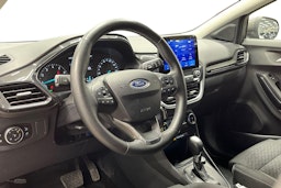 Harmaa Ford Puma 2022 kuva 7.