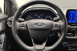 Harmaa Ford Puma 2022 kuva 14.