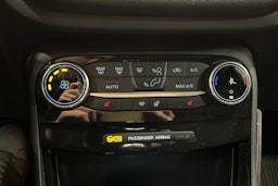 Harmaa Ford Puma 2022 kuva 21.