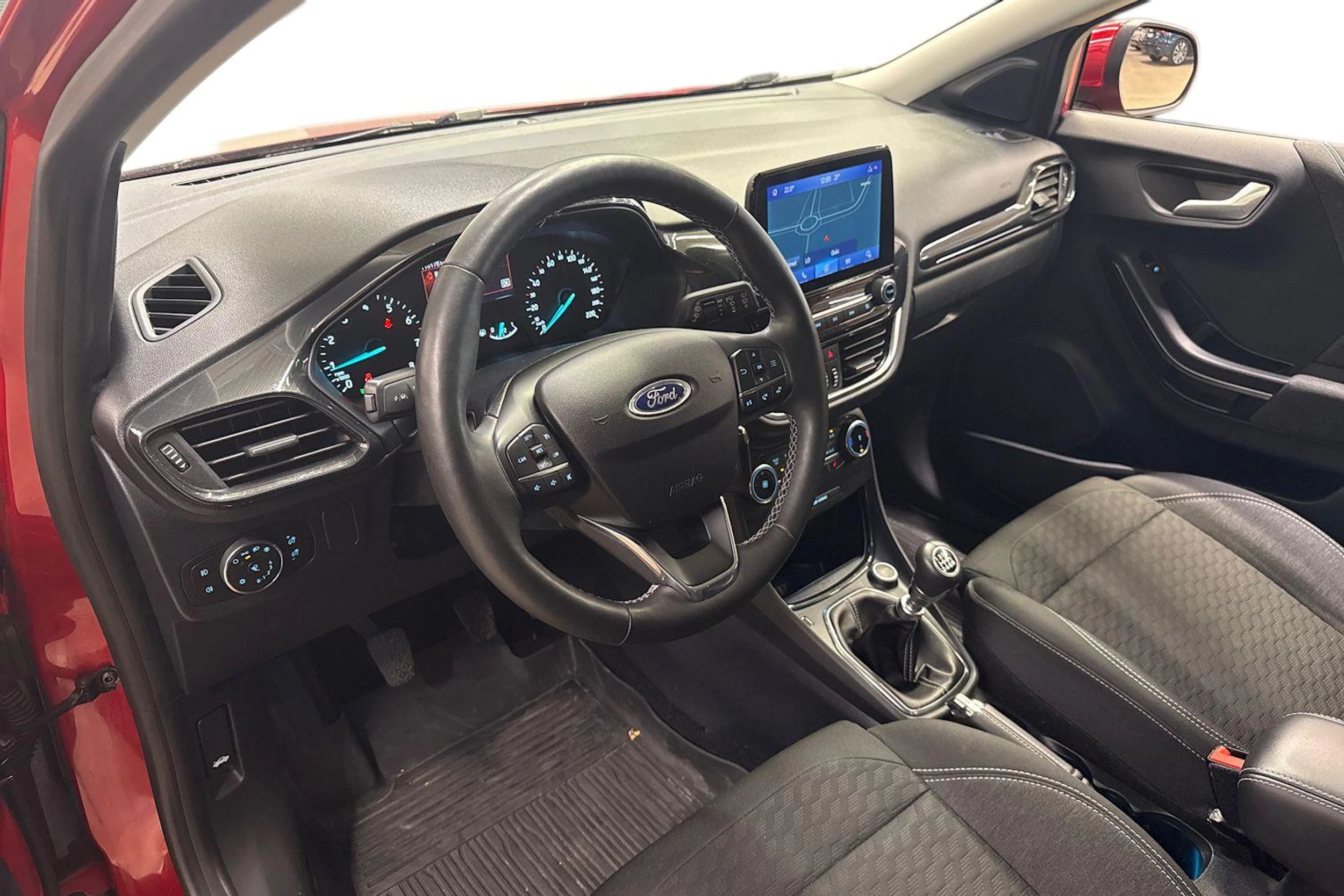 Punainen Ford Puma 2022 kuva 3.