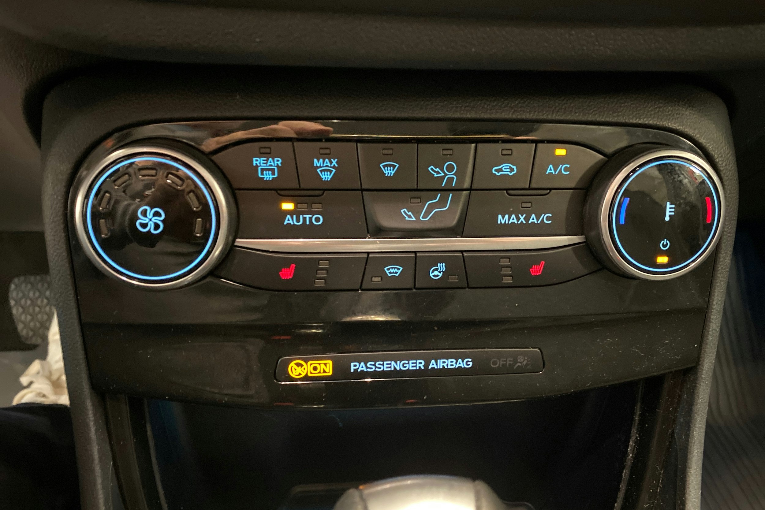 Punainen Ford Puma 2022 kuva 25.