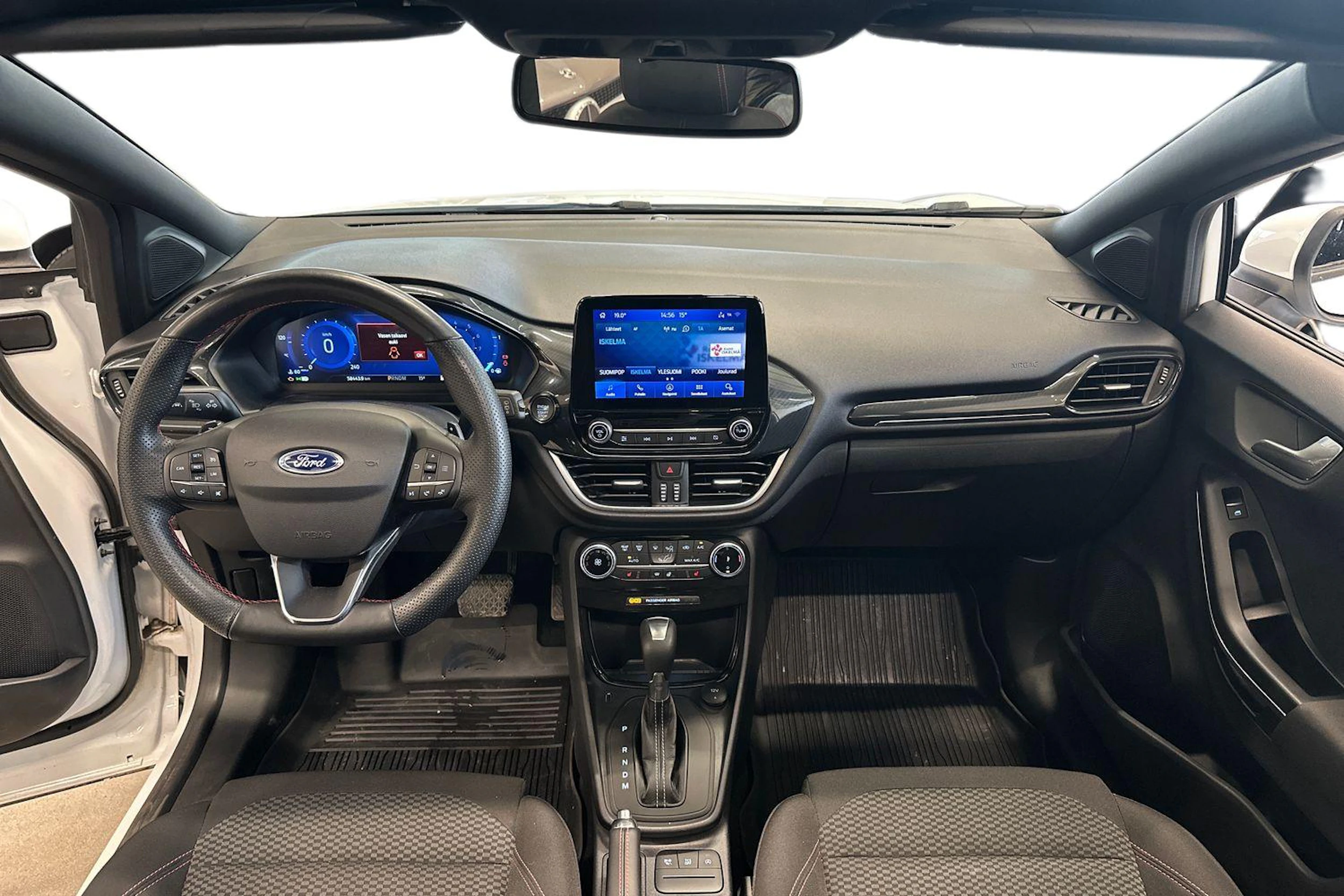 valkoinen Ford Puma 2023 kuva 7.