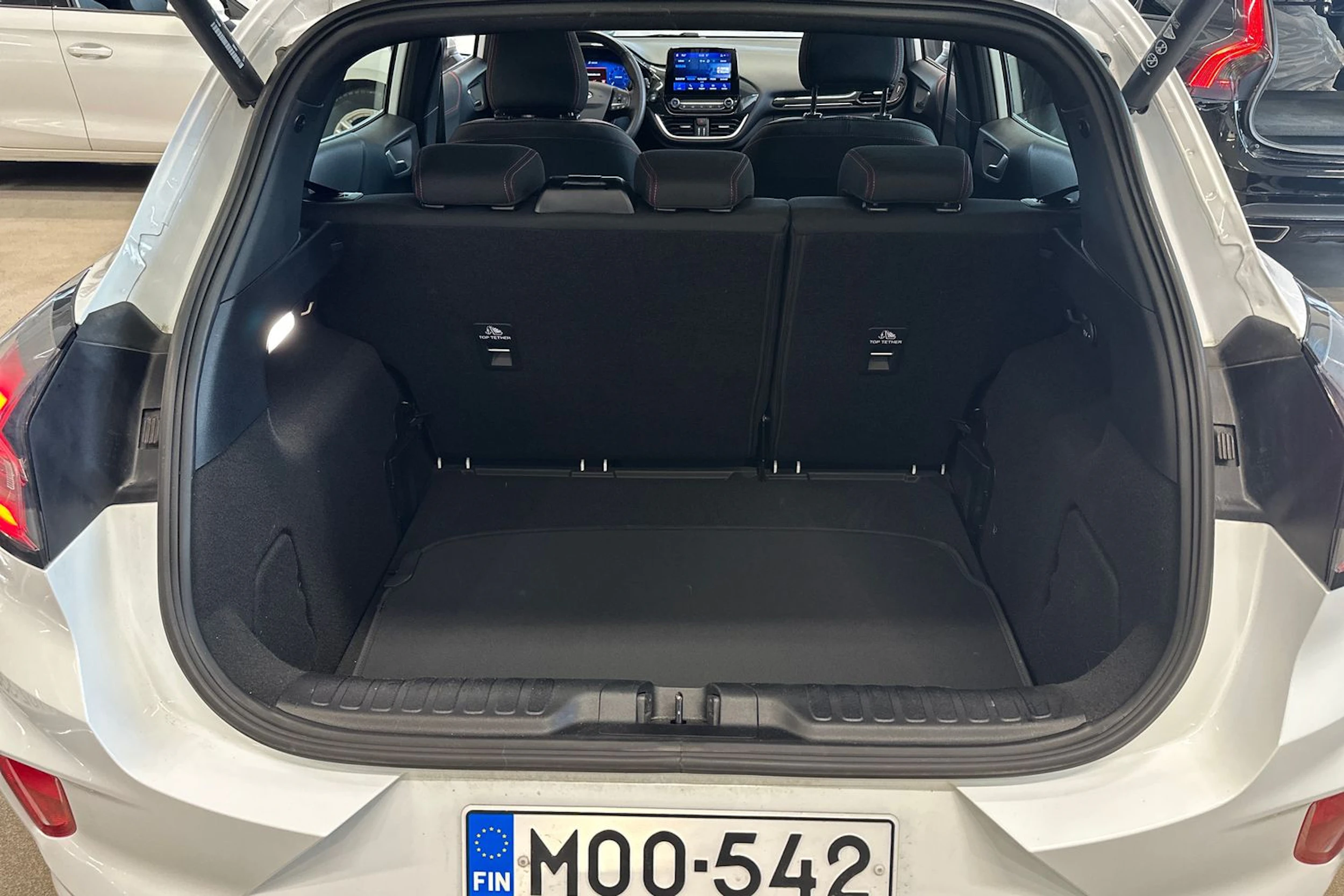 valkoinen Ford Puma 2023 kuva 13.