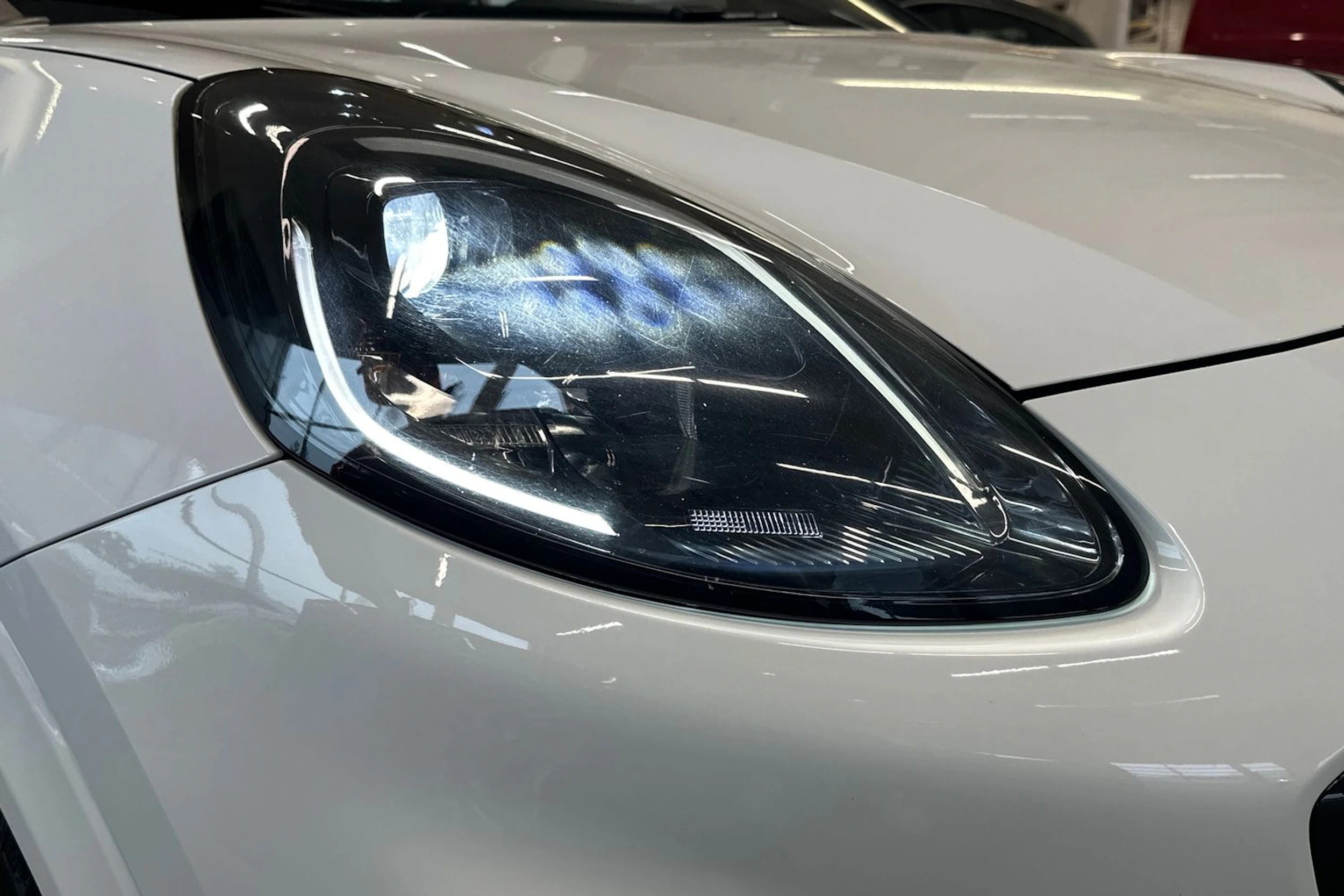 valkoinen Ford Puma 2023 kuva 17.