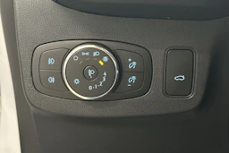 valkoinen Ford Puma 2023 kuva 21.