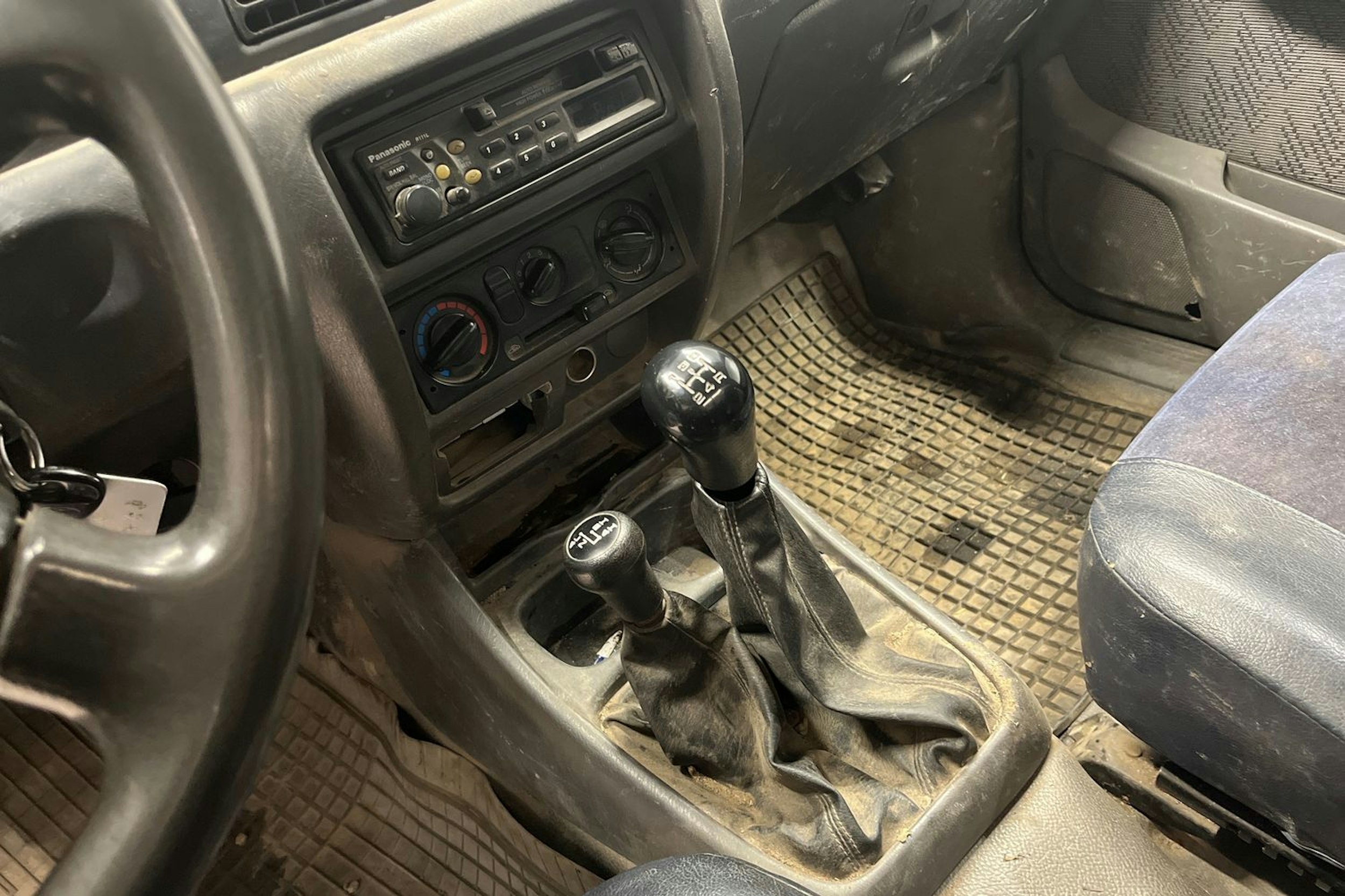 sininen Ford Ranger 2000 kuva 11.