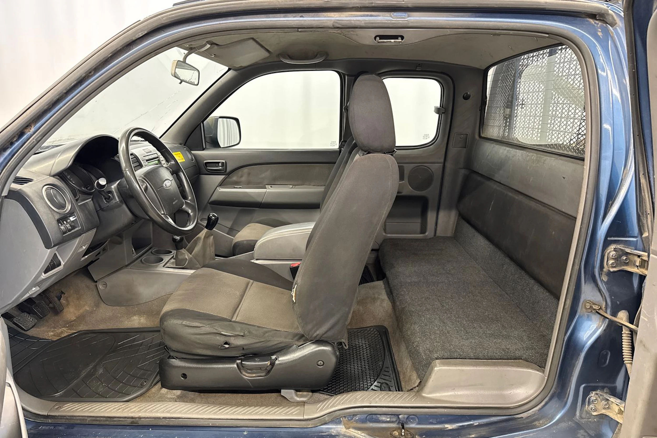sininen Ford Ranger 2007 kuva 20.