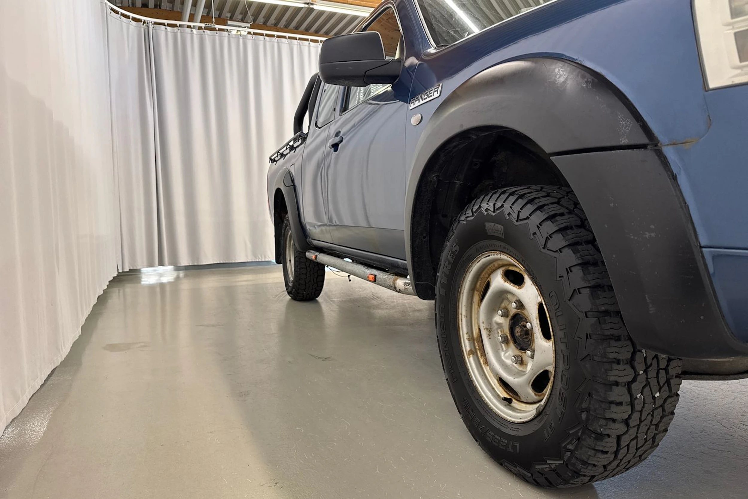 sininen Ford Ranger 2007 kuva 29.
