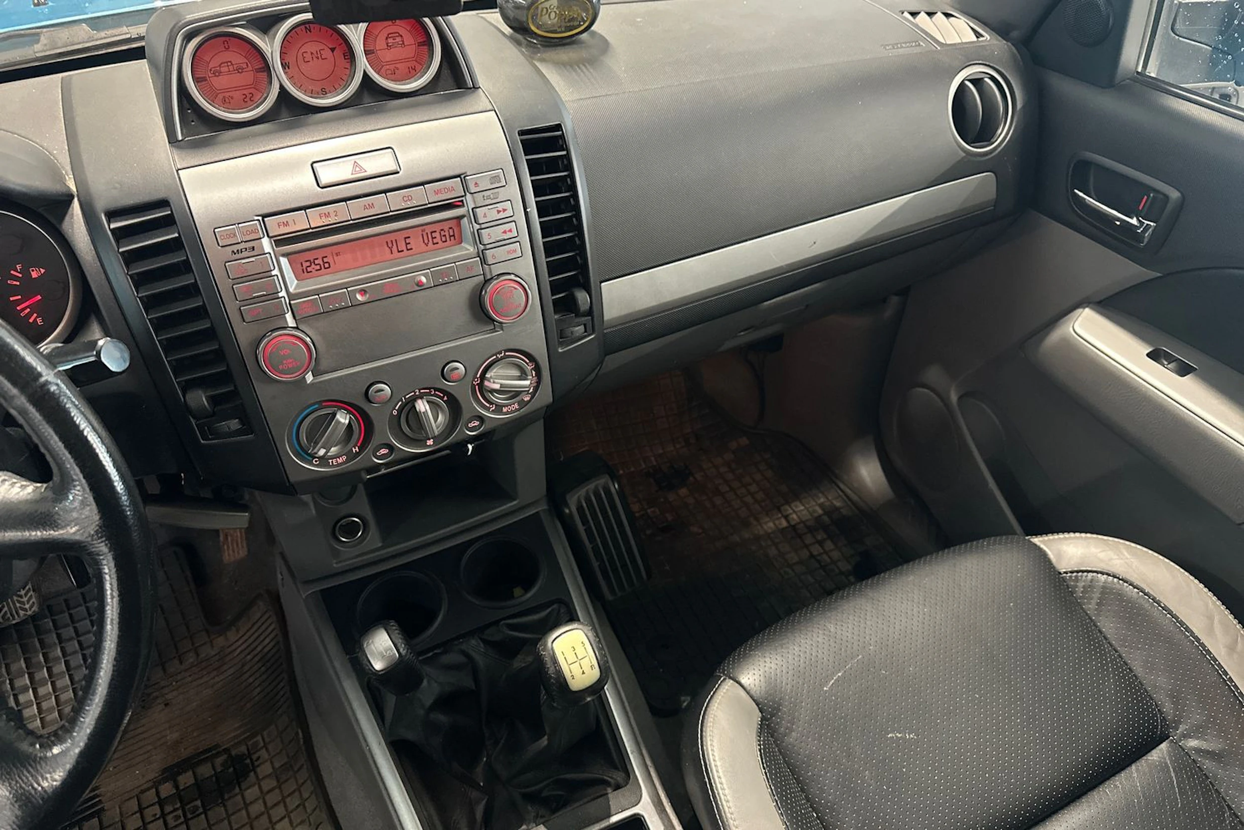 sininen Ford Ranger 2010 kuva 5.