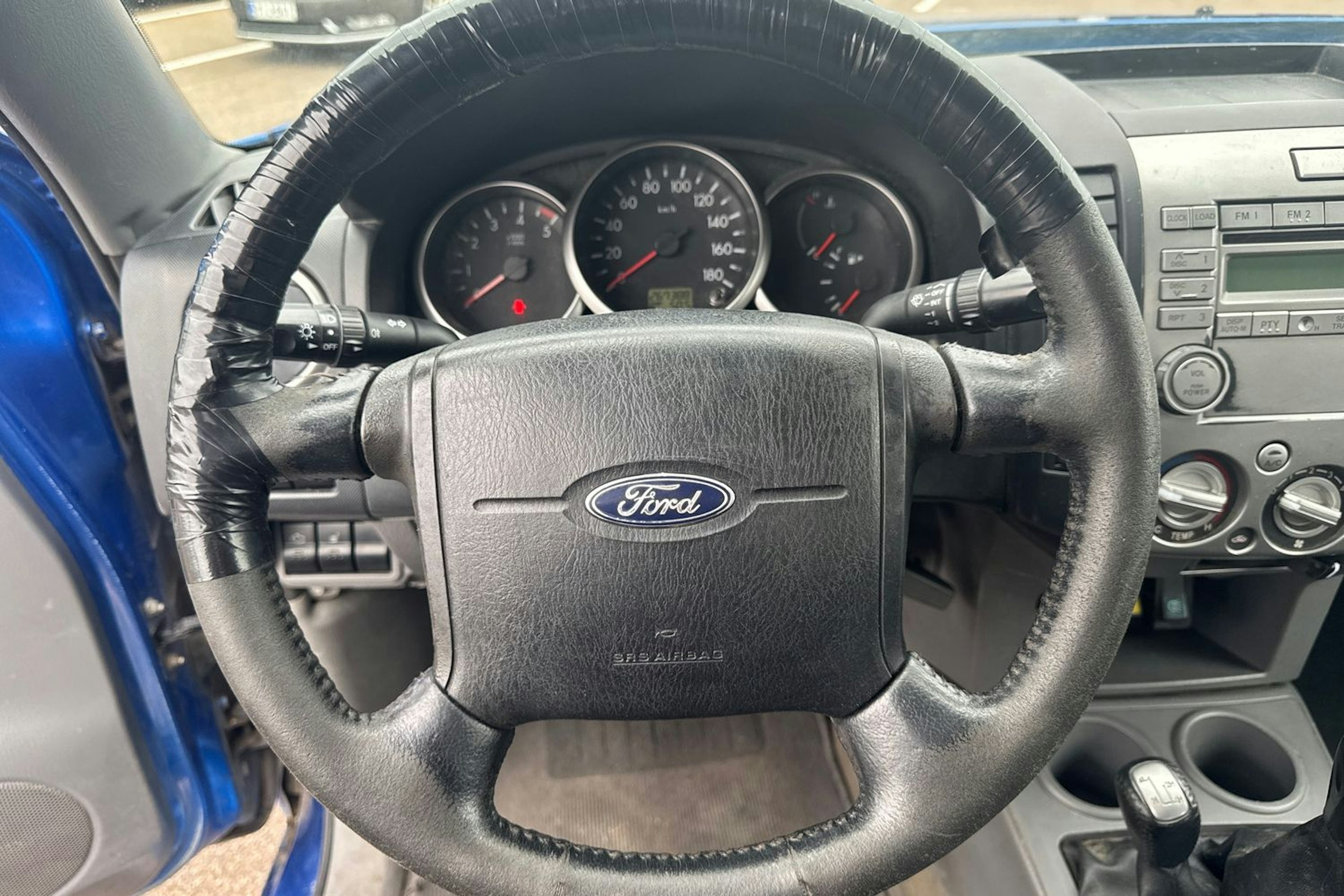 sininen Ford Ranger 2011 kuva 11.