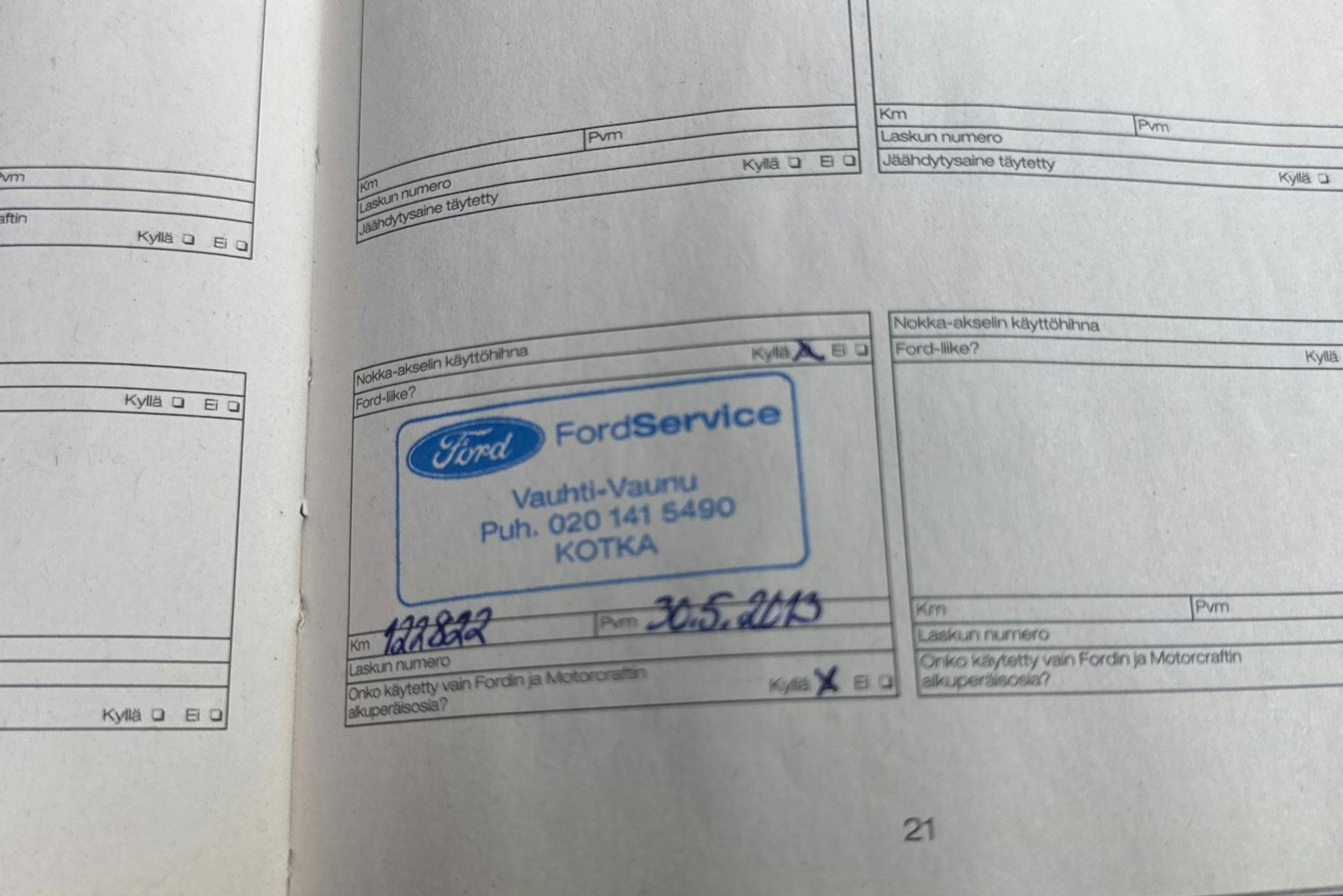 sininen Ford Ranger 2011 kuva 24.