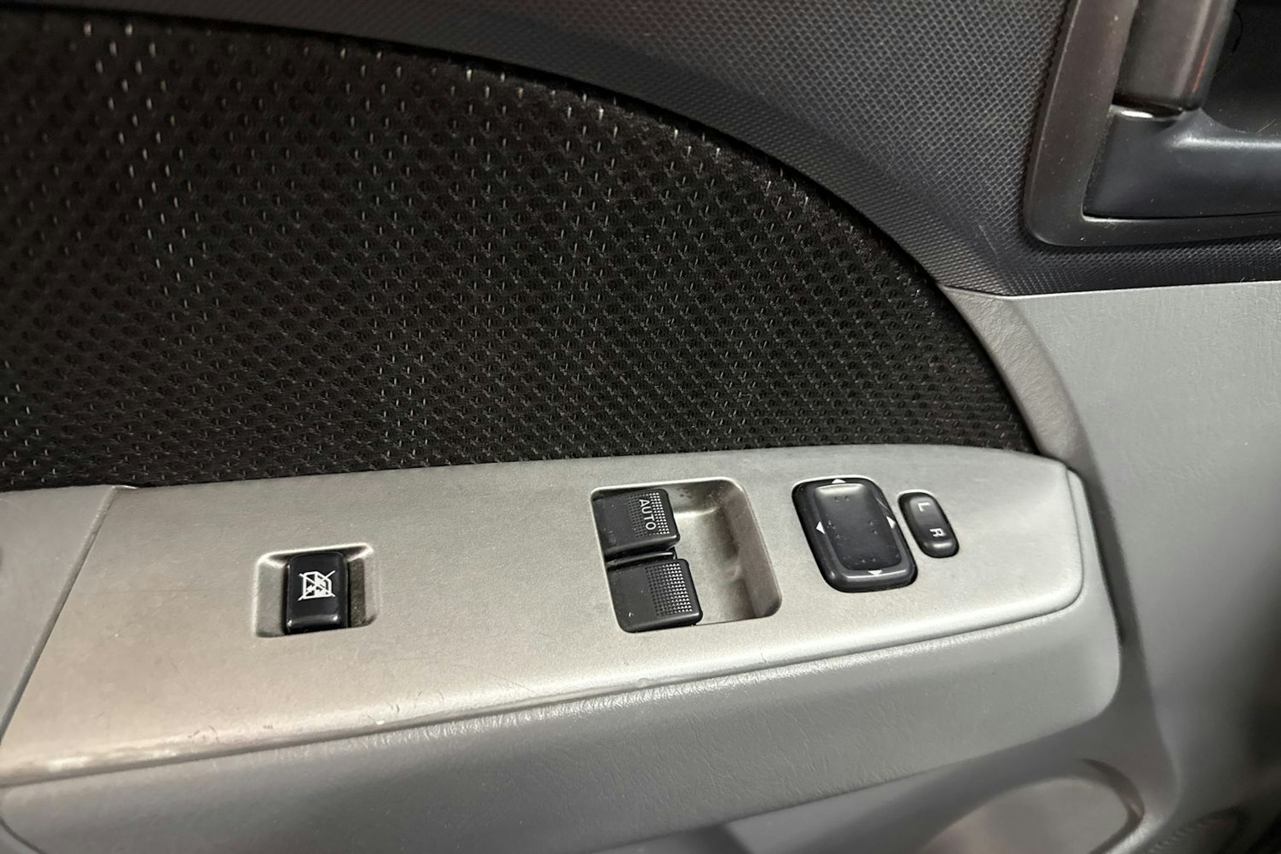 musta Ford Ranger 2011 kuva 13.