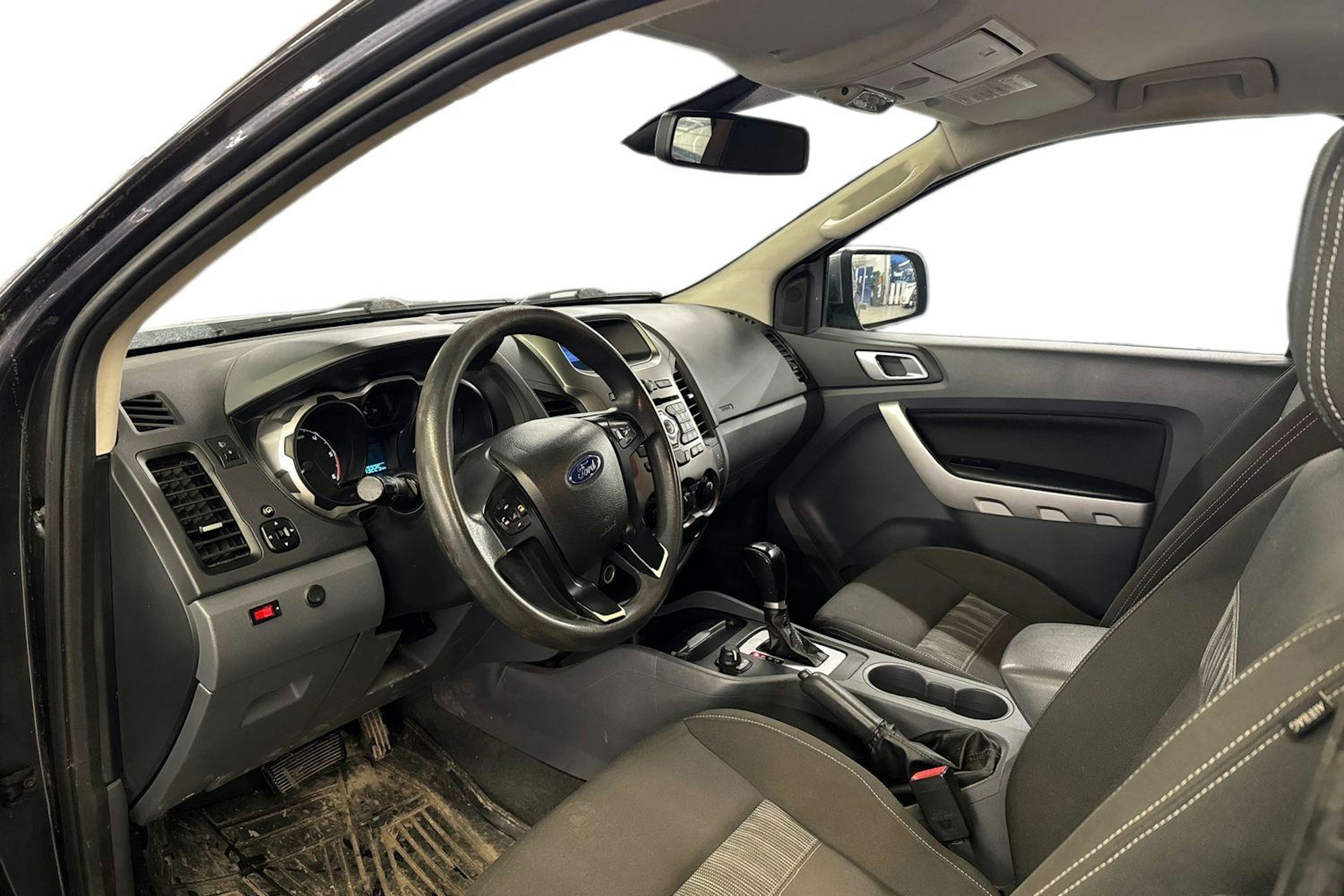 harmaa Ford Ranger 2013 kuva 3.