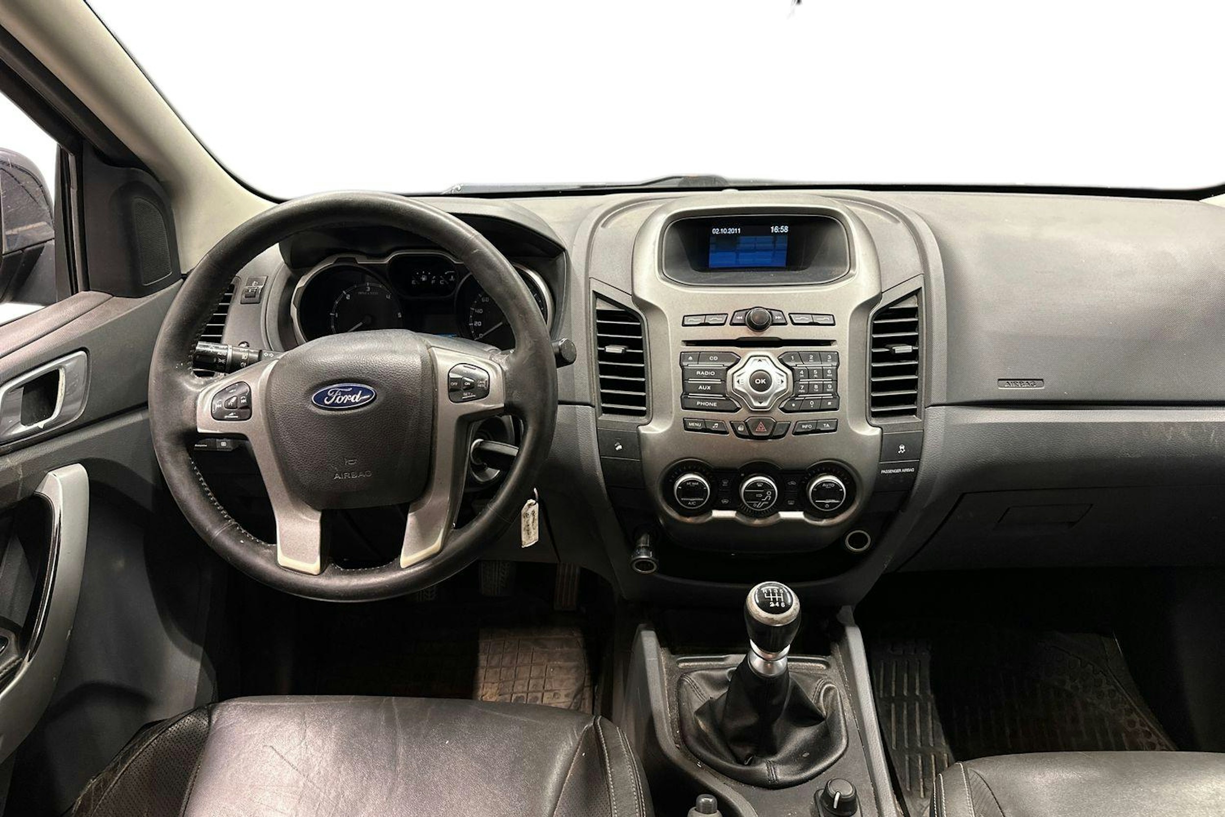 musta Ford Ranger 2012 kuva 7.