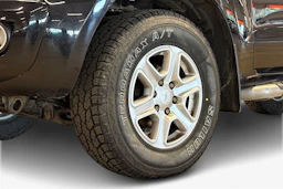 musta Ford Ranger 2013 kuva 12.