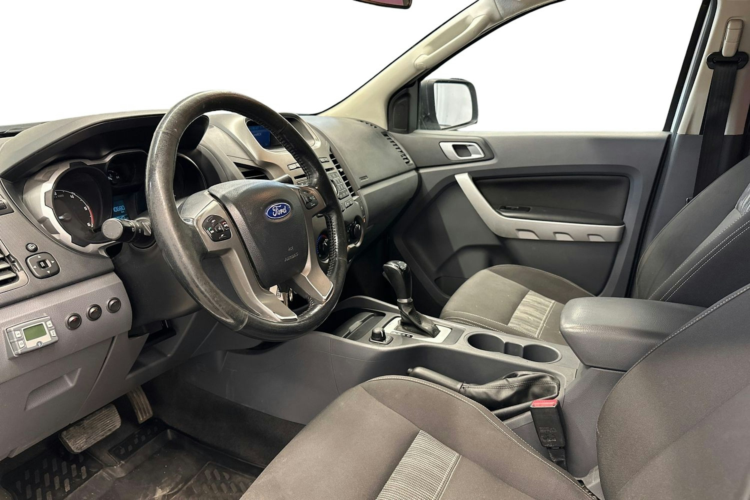 valkoinen Ford Ranger 2013 kuva 6.