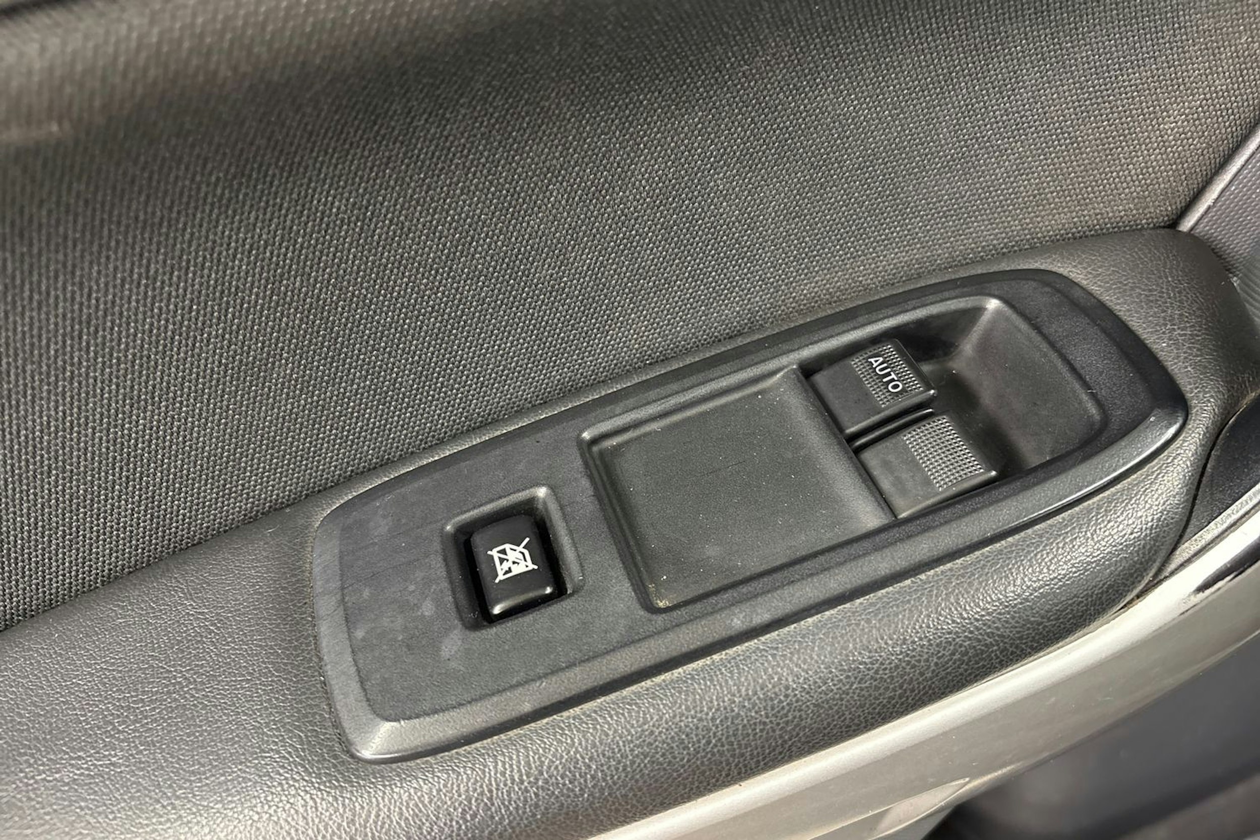 harmaa Ford Ranger 2013 kuva 19.