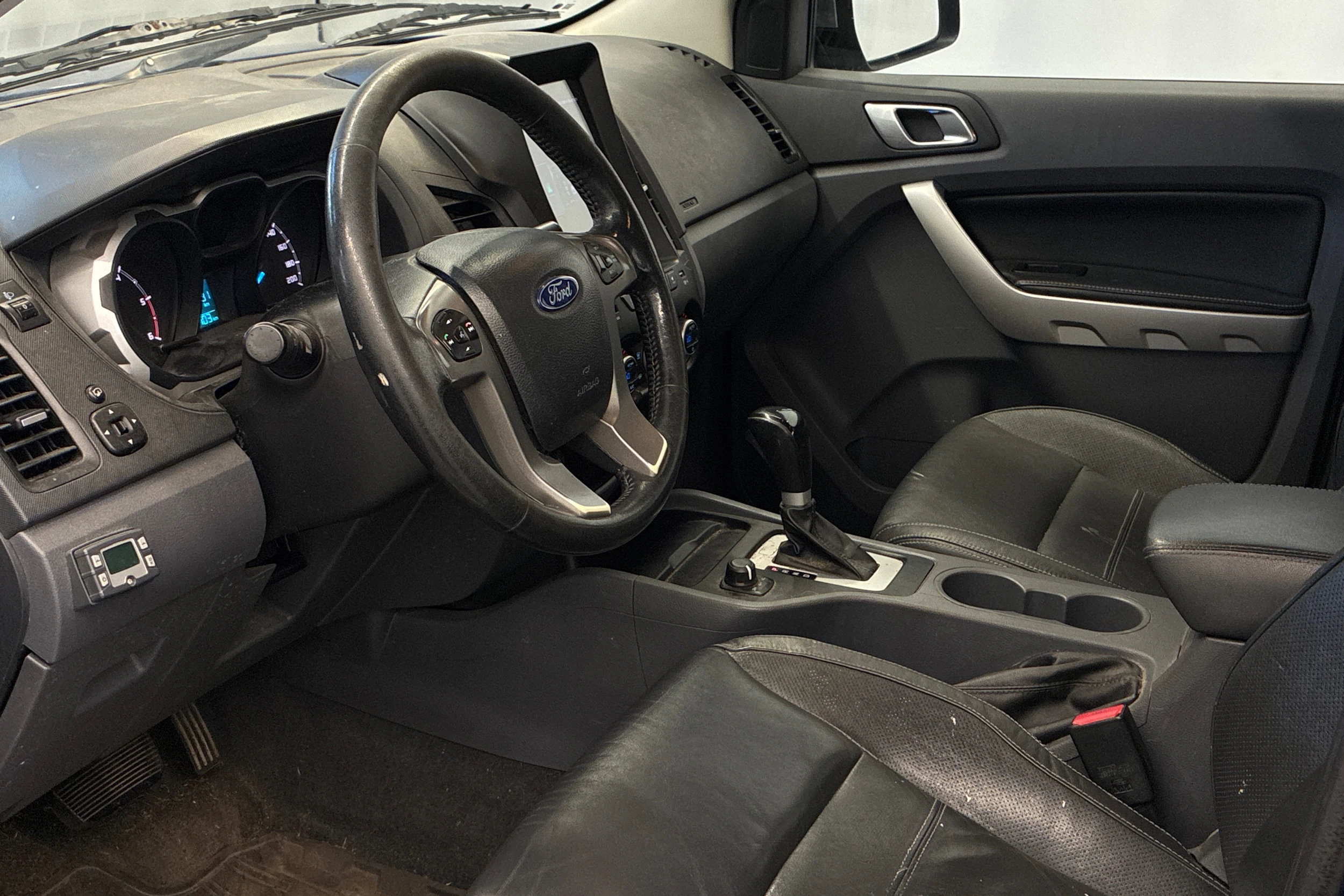 sininen Ford Ranger 2013 kuva 4.