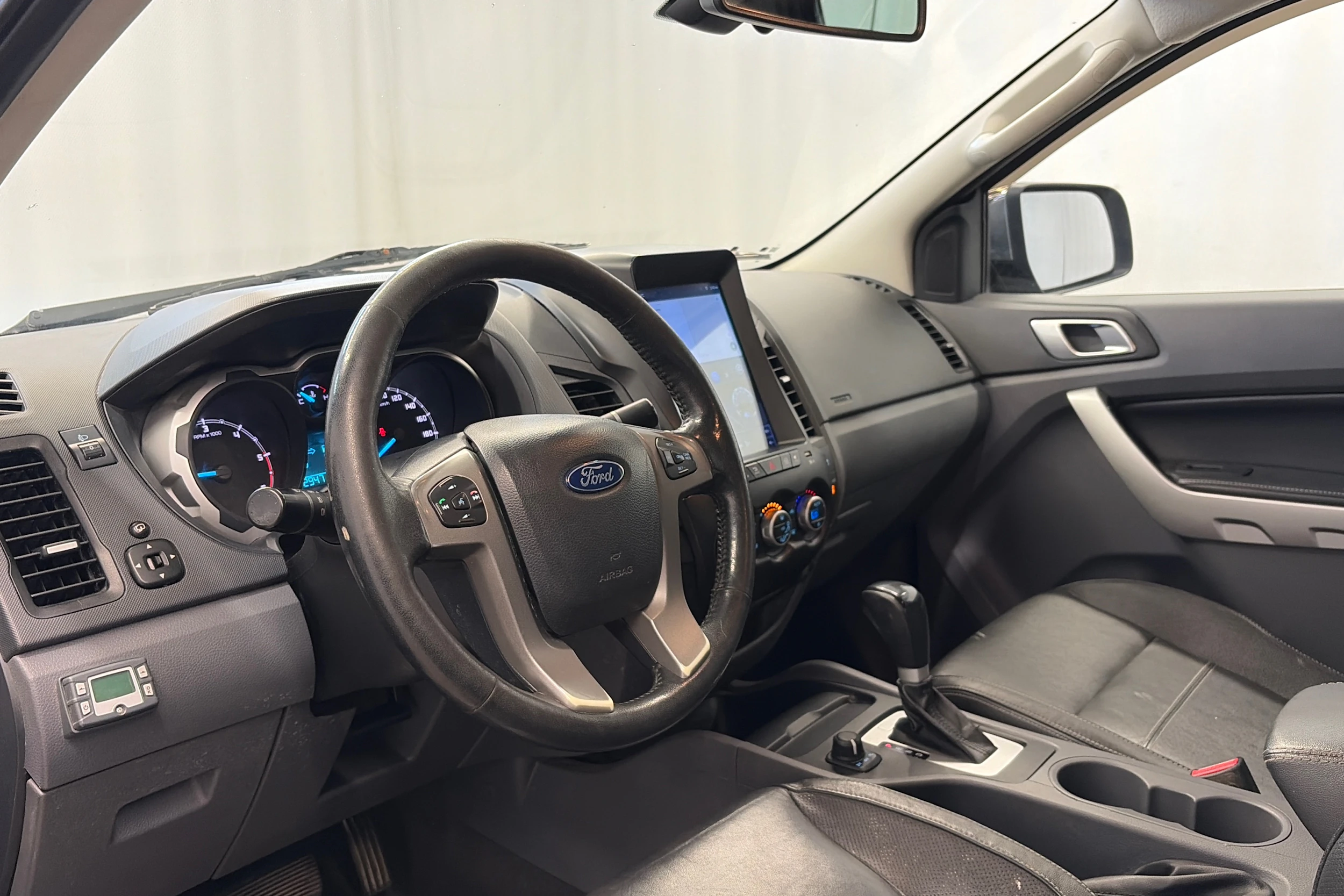 sininen Ford Ranger 2013 kuva 10.