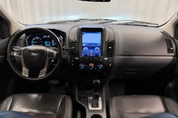 sininen Ford Ranger 2013 kuva 14.