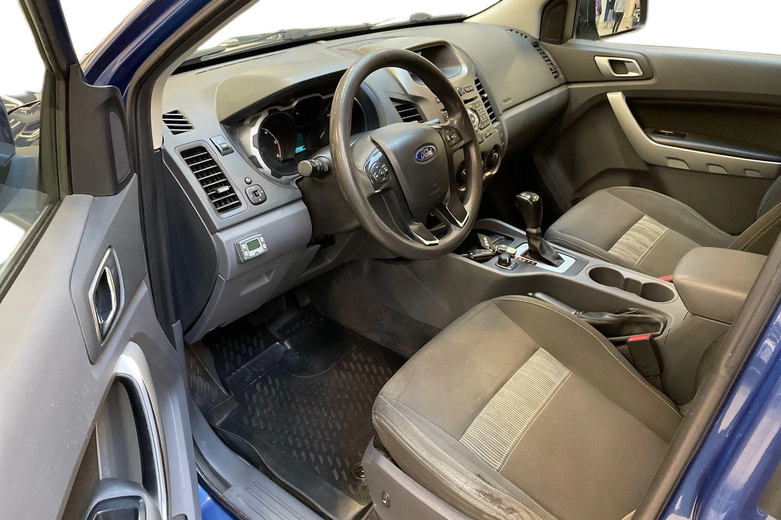 sininen Ford Ranger 2013 kuva 6.