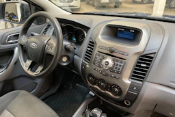 sininen Ford Ranger 2013 kuva 13.