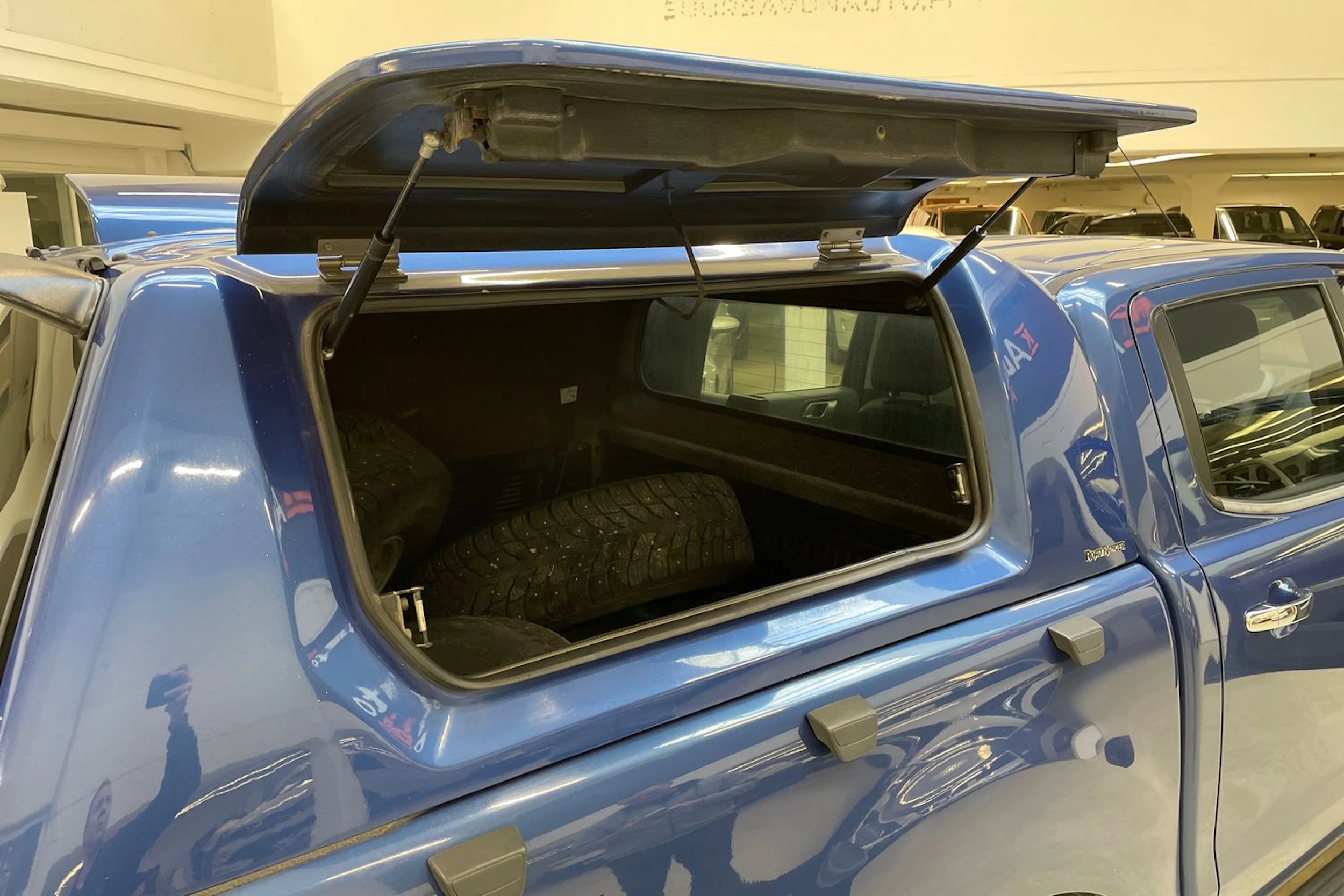 sininen Ford Ranger 2013 kuva 15.