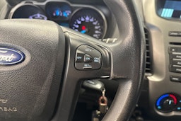 harmaa Ford Ranger 2013 kuva 14.