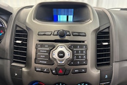 harmaa Ford Ranger 2013 kuva 15.