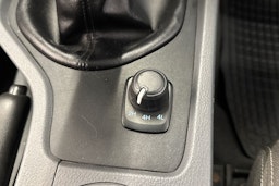 harmaa Ford Ranger 2013 kuva 18.