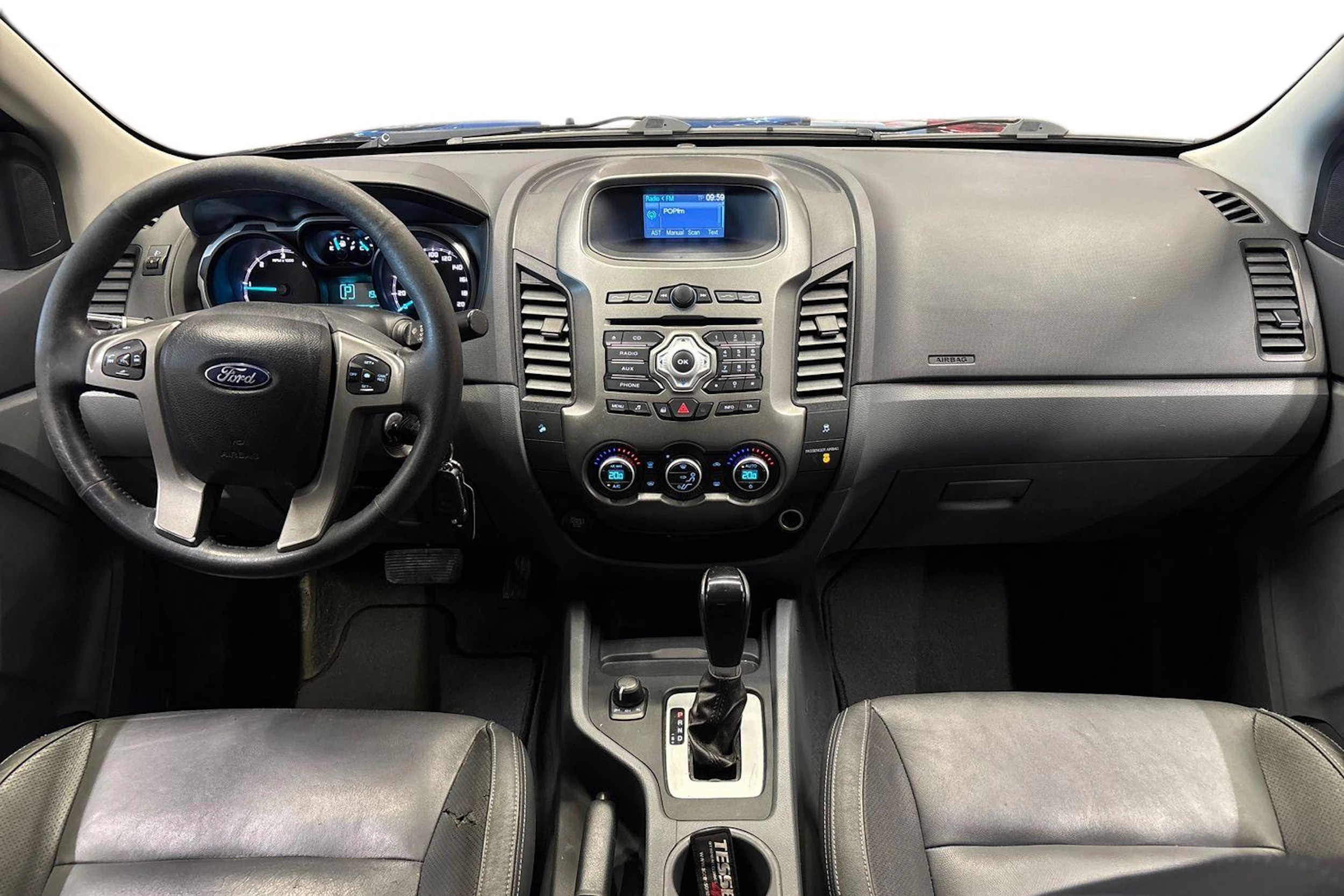 Musta Ford RANGER 2014 kuva 9.