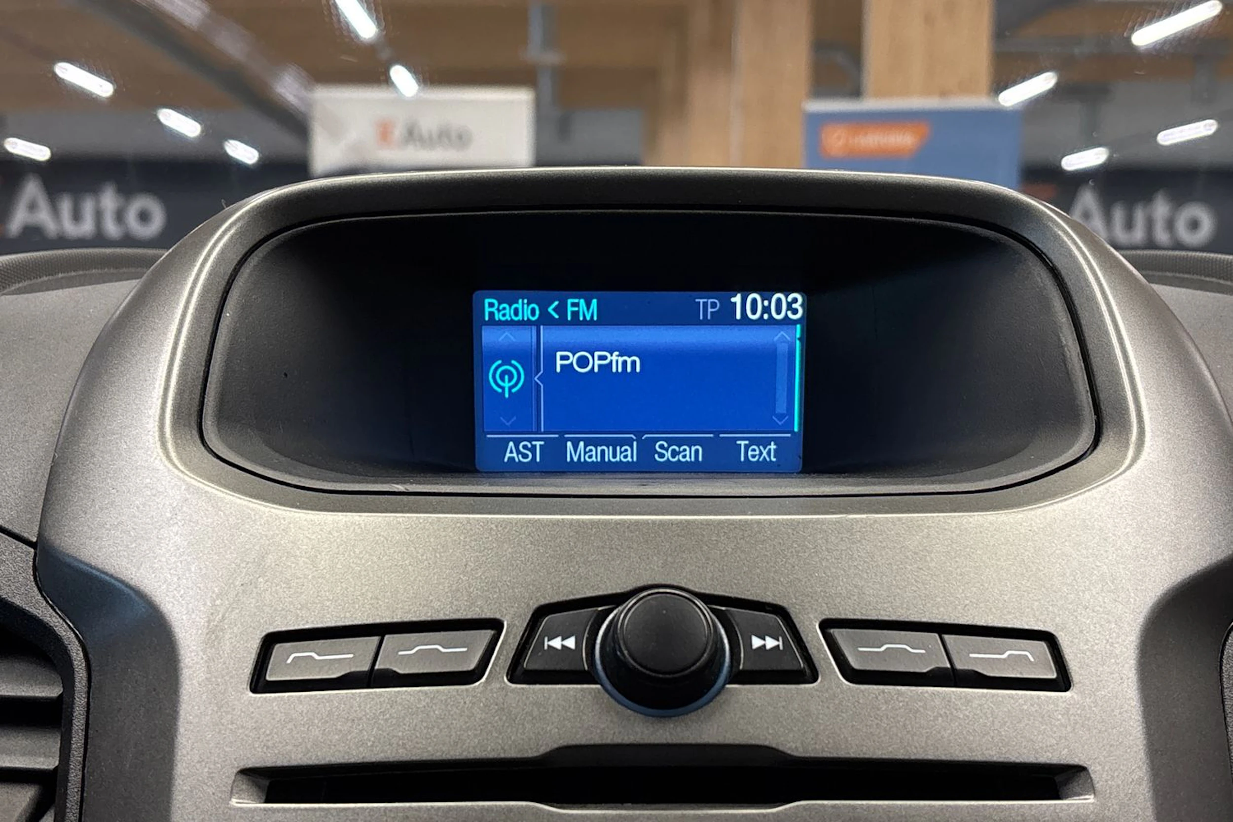 Musta Ford RANGER 2014 kuva 17.