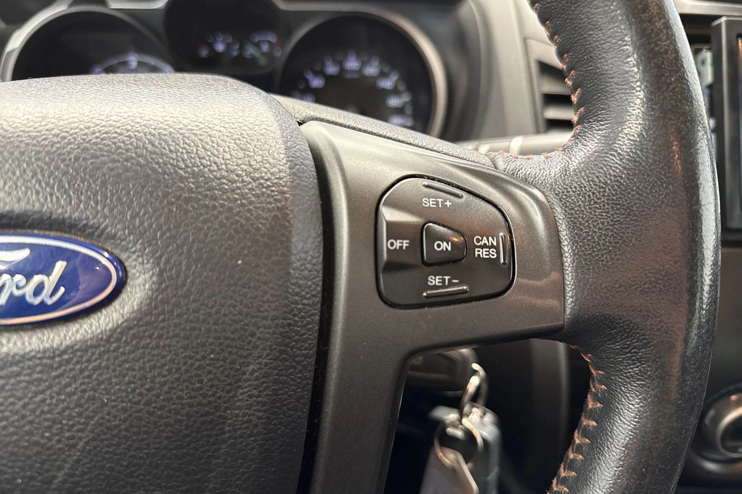 harmaa Ford Ranger 2014 kuva 16.