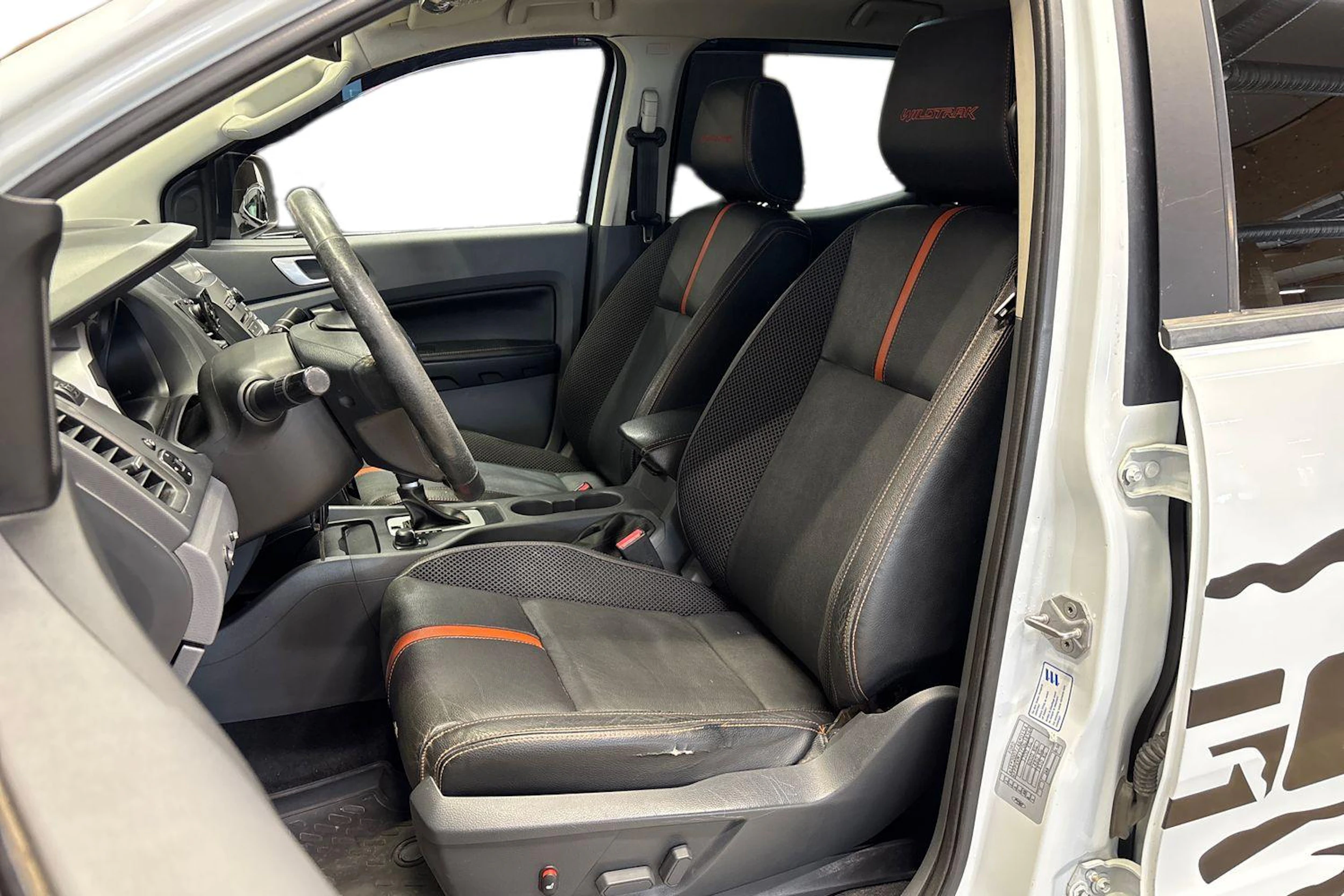 valkoinen Ford Ranger 2014 kuva 8.