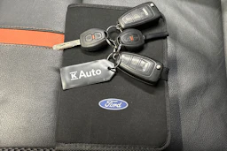 valkoinen Ford Ranger 2014 kuva 28.