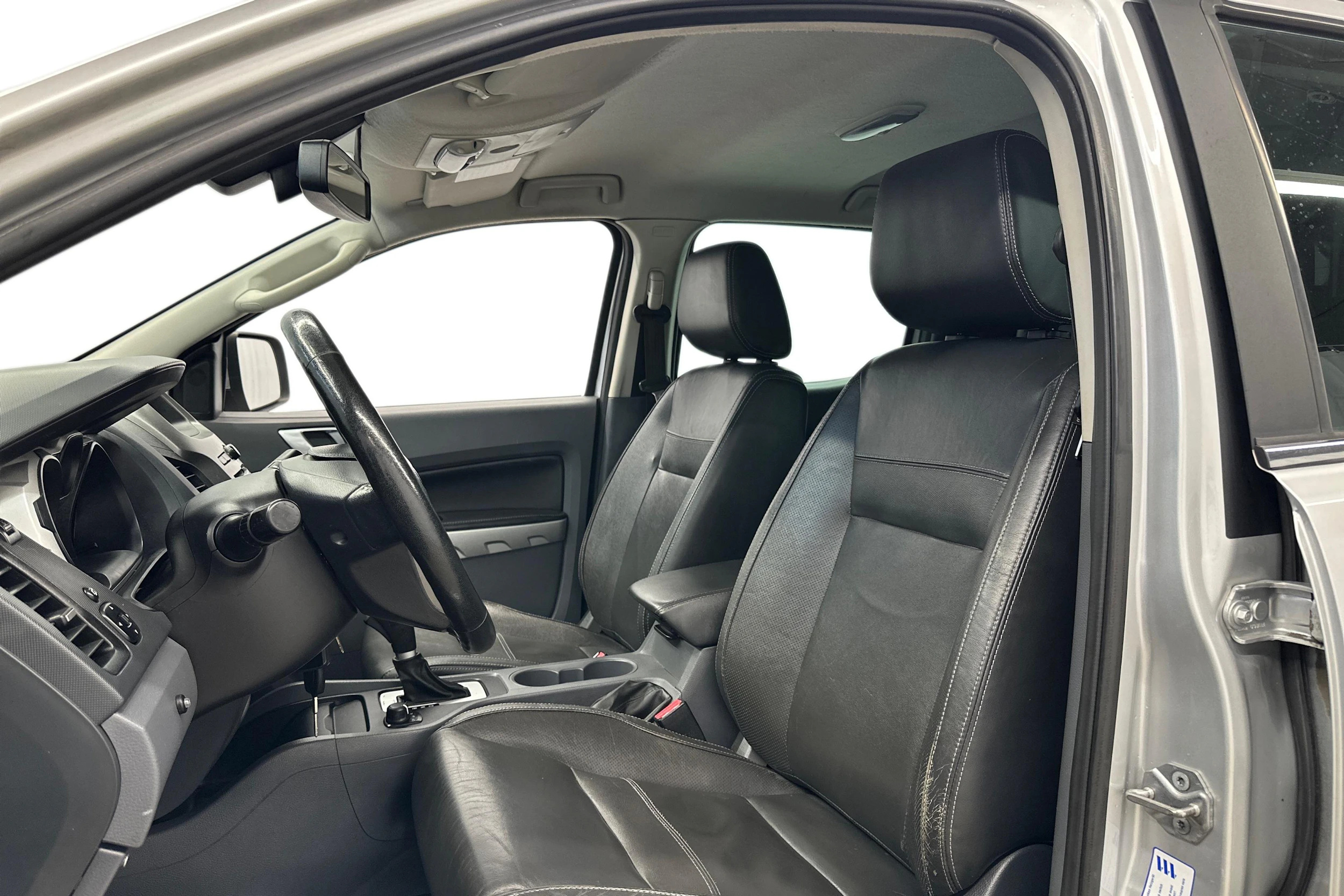 harmaa Ford Ranger 2015 kuva 6.