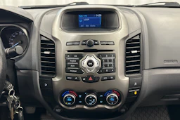 harmaa Ford Ranger 2015 kuva 17.
