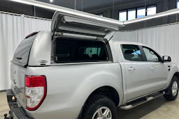 harmaa Ford Ranger 2015 kuva 21.