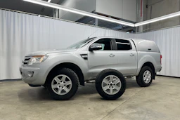 harmaa Ford Ranger 2015 kuva 23.