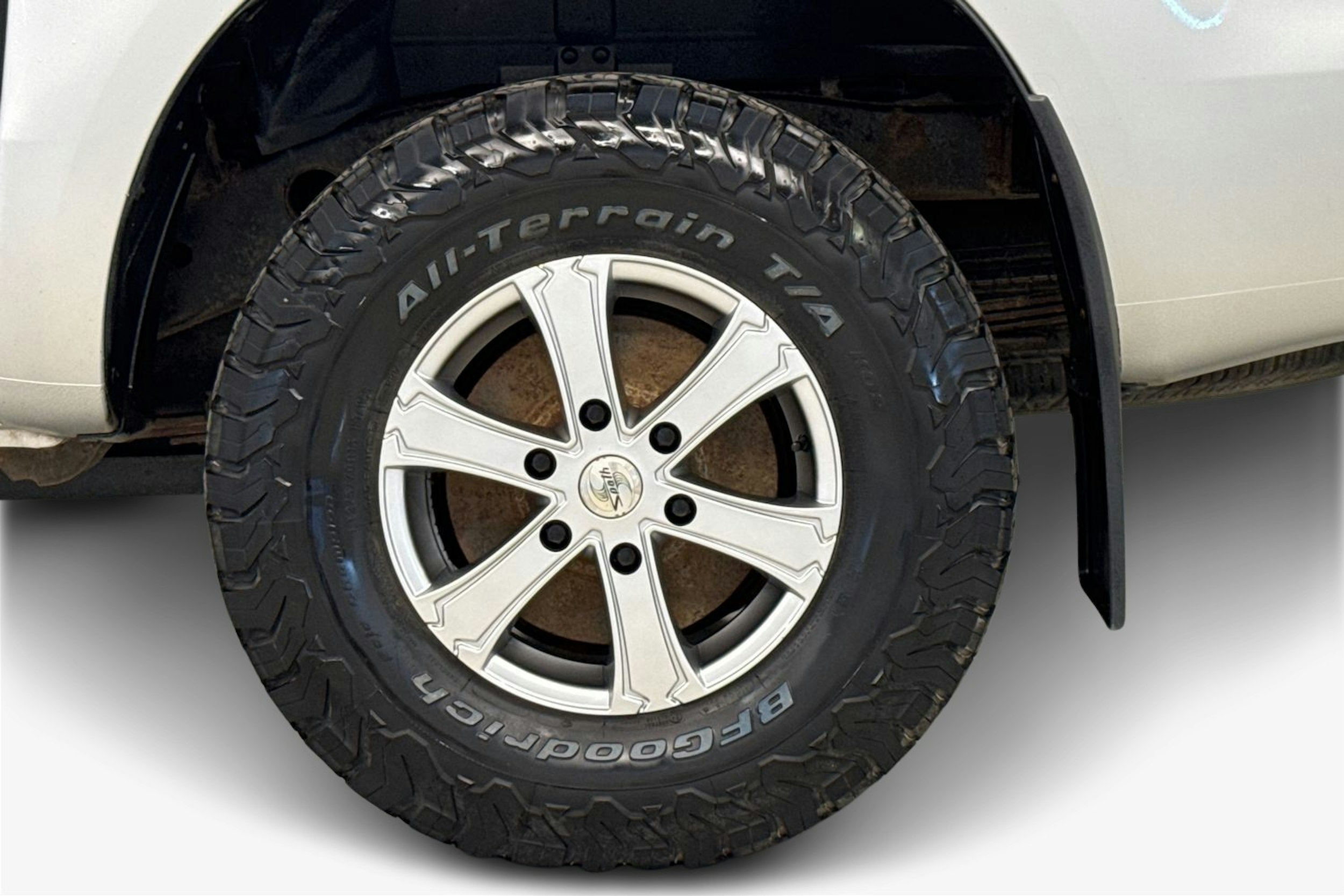 harmaa Ford Ranger 2015 kuva 11.