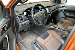 oranssi Ford Ranger 2016 kuva 3.