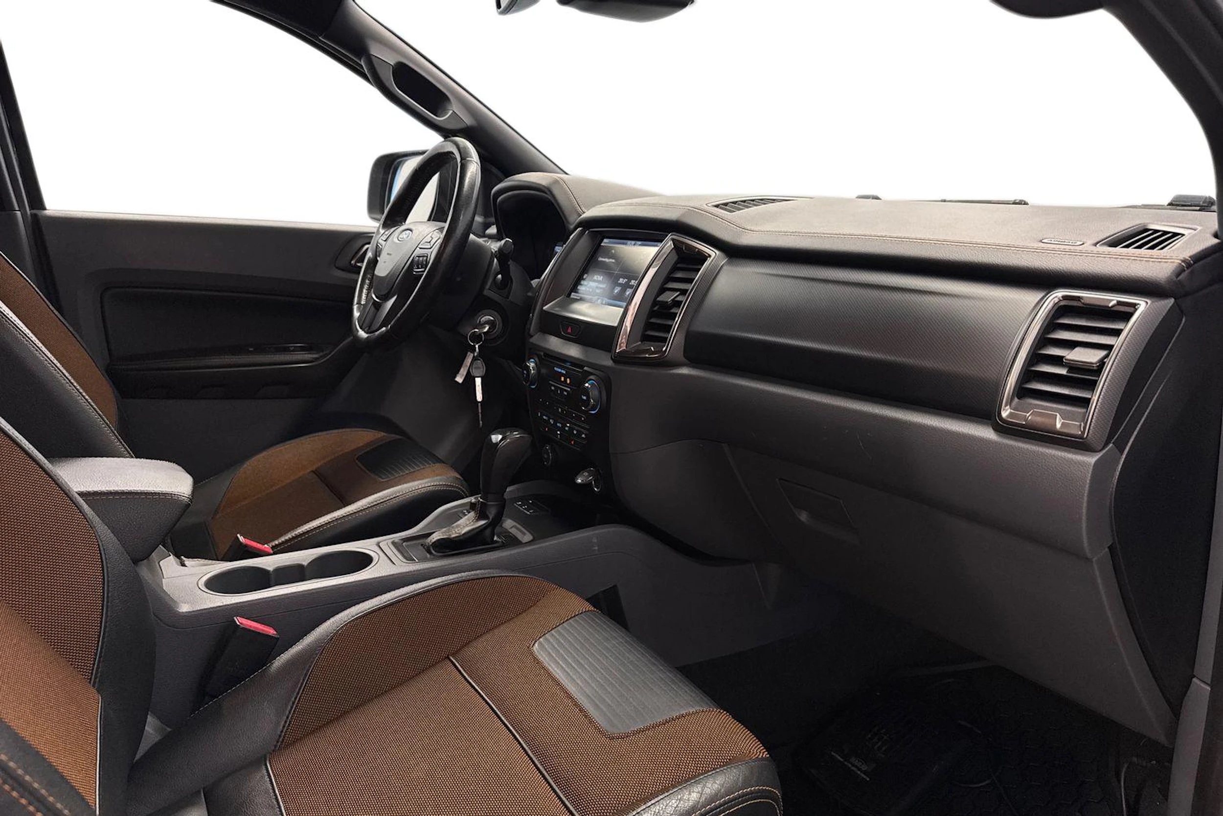 harmaa Ford Ranger 2016 kuva 9.