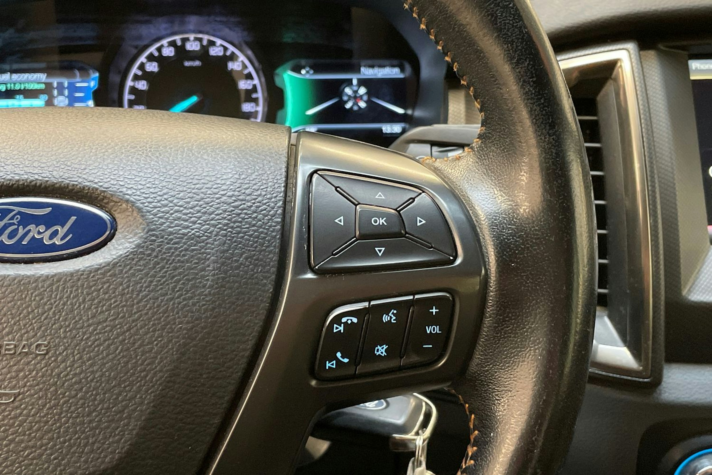 valkoinen Ford Ranger 2016 kuva 21.