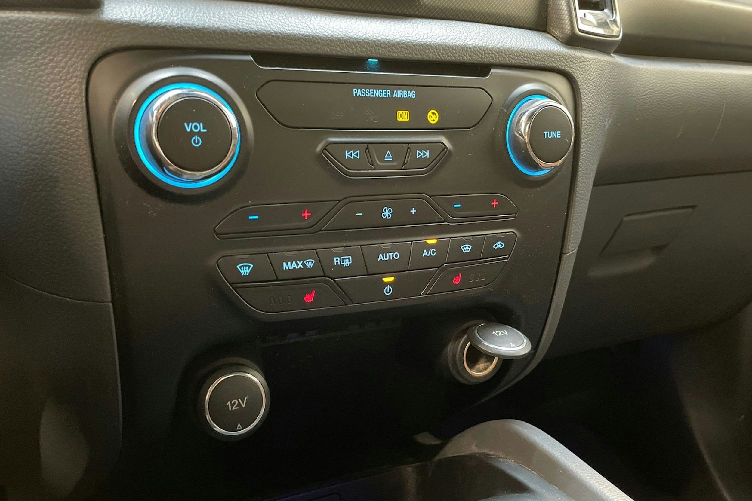 valkoinen Ford Ranger 2016 kuva 26.