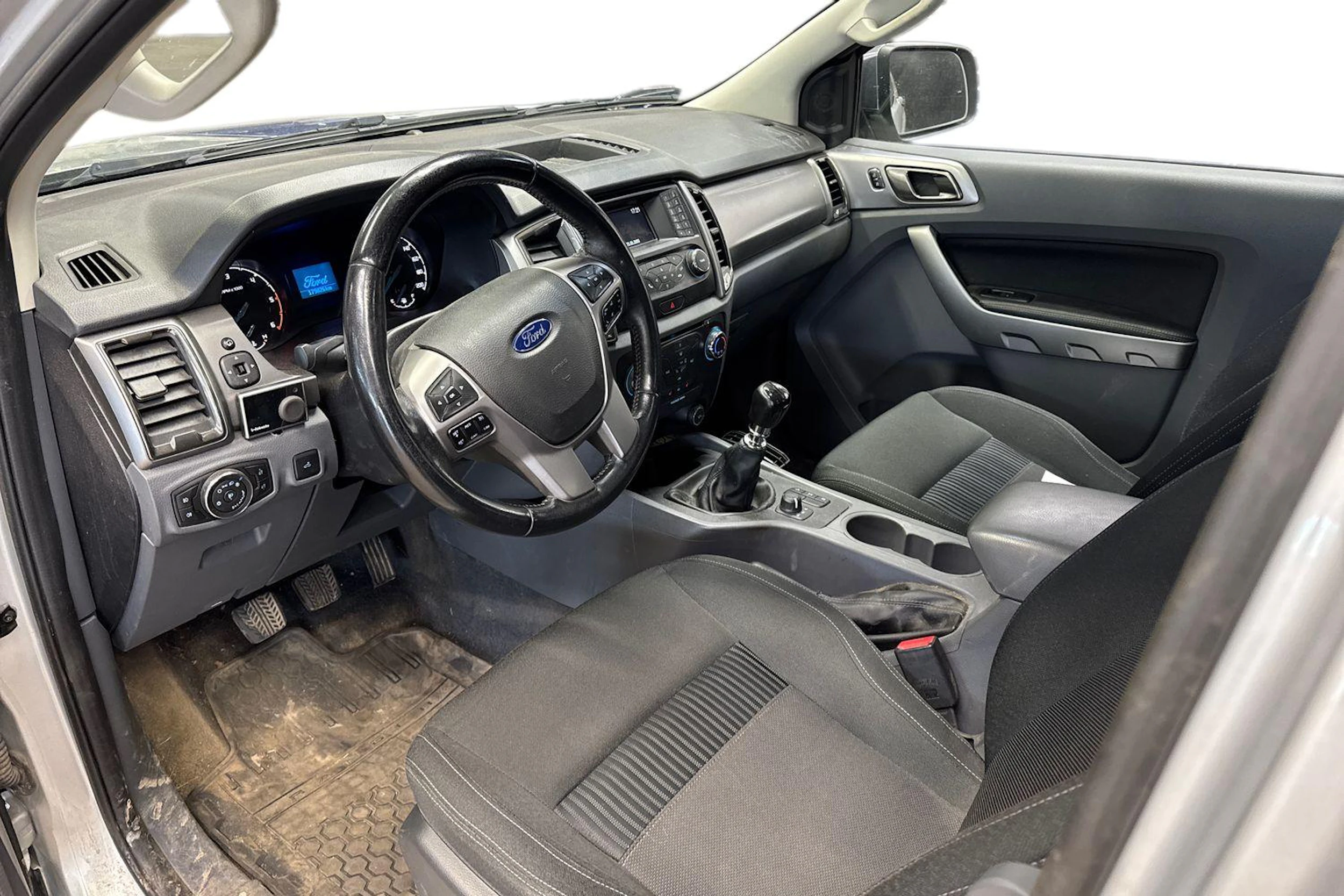 harmaa Ford Ranger 2016 kuva 3.